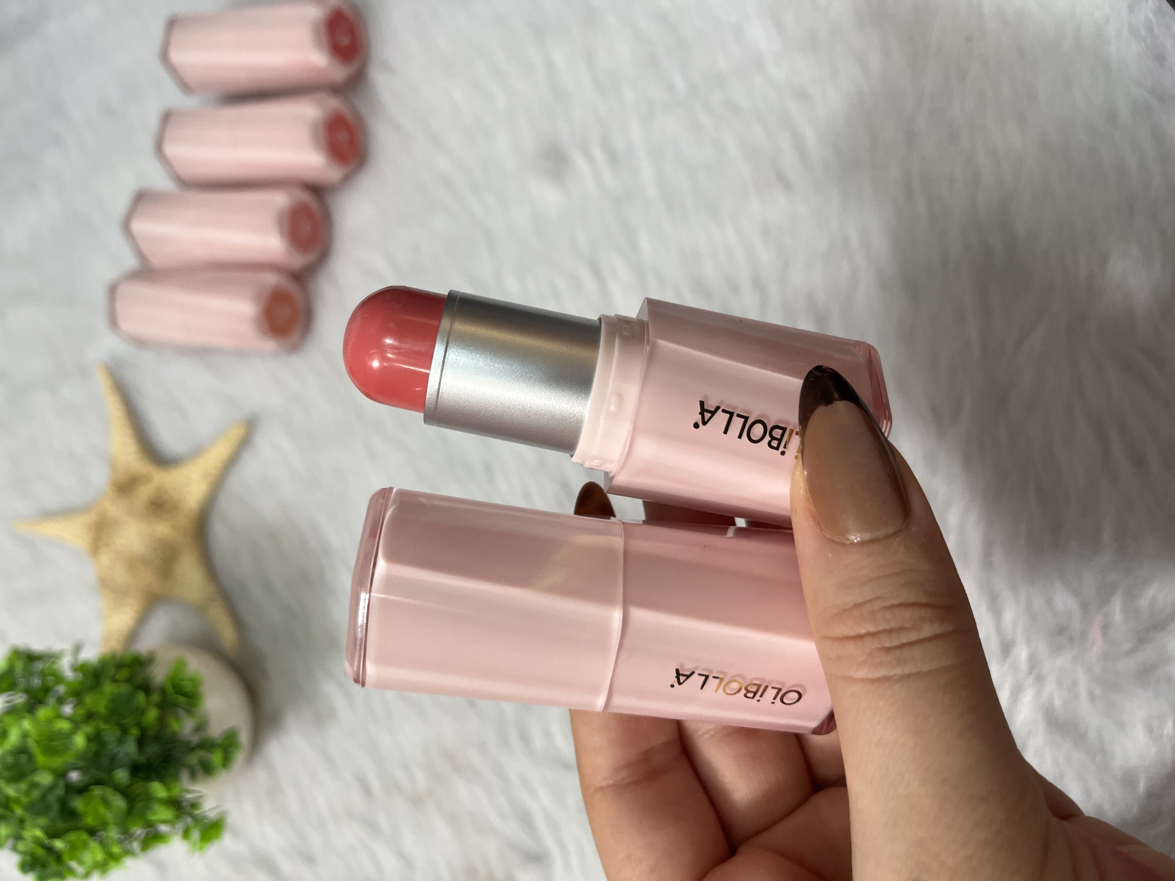 رژگونه کره ای طرح شیگلم از اولیبولا